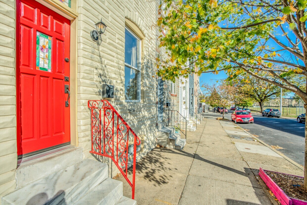 3802 Claremont St, Baltimore, MD 21224 Townhome Rentals in Baltimore