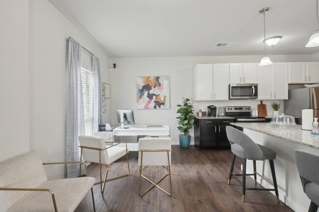 Building Photo - Townhomes at Princeton Meadows
