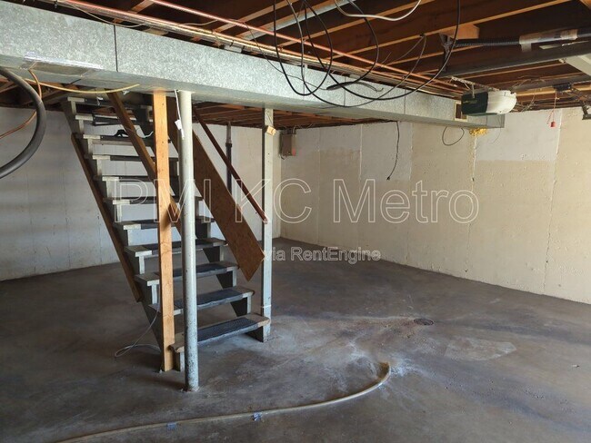 Foto del edificio - 526 E Walnut St