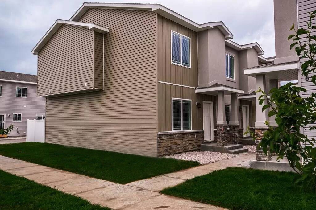 Primary Photo - 714 S Saturn Ave