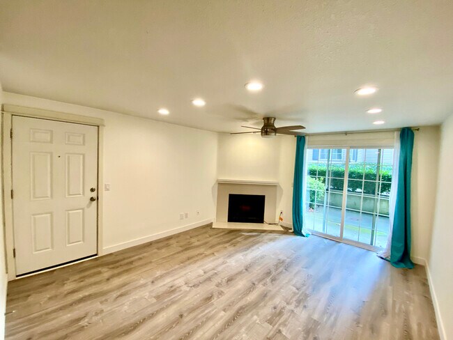 Photo - 221 9th St House