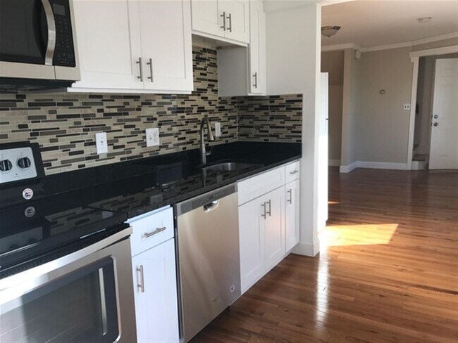 Building Photo - 23 4th St