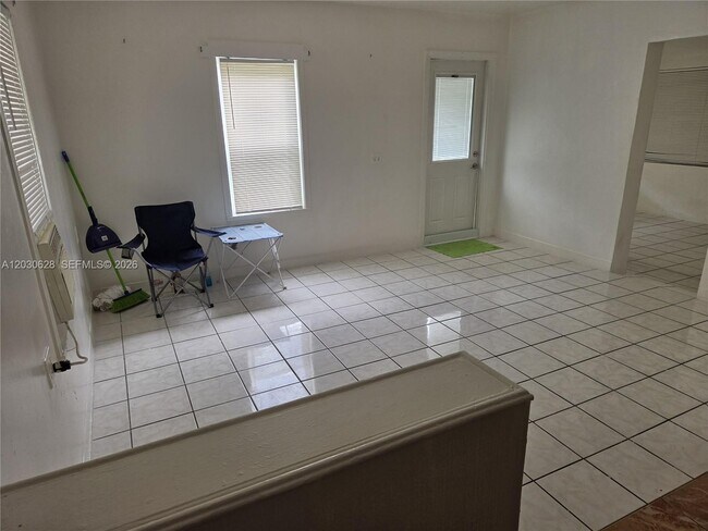 Foto del edificio - 5605 Taylor St