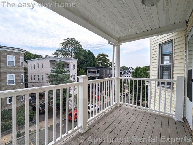 Foto del edificio - Somerville/Teele Square 3 Bedroom for $3300