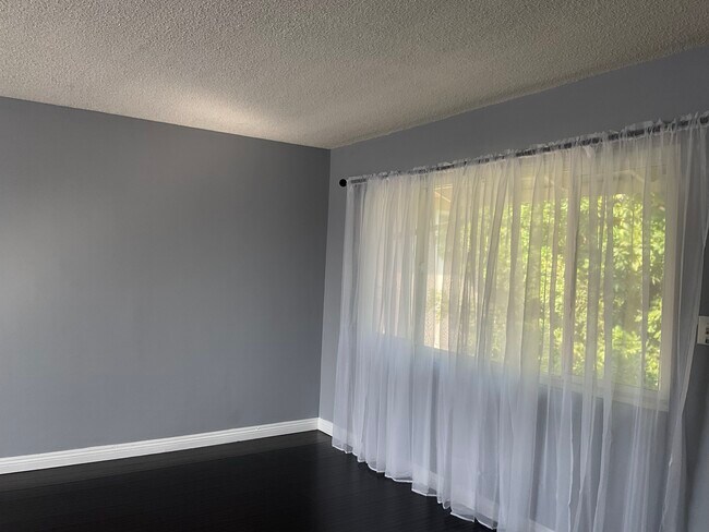 sala de estar - 645 Scott Pl