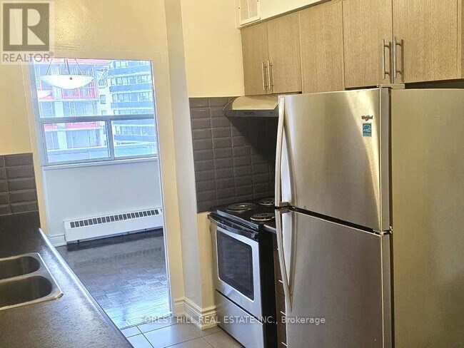 Photo du bâtiment - 35 Esterbrooke Ave.