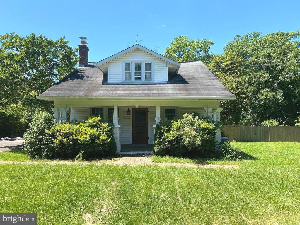 Foto principal - 10304 Gunston Rd