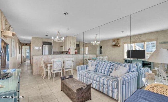 Building Photo - 2108 S Ocean Ave