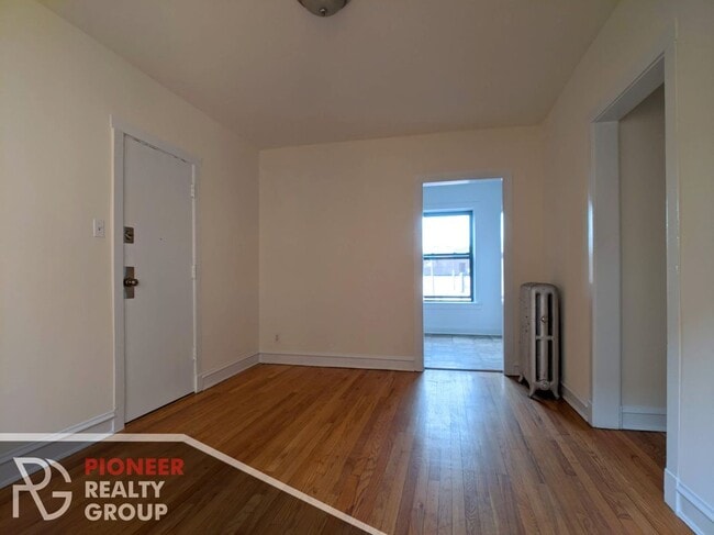 Building Photo - 2651 N Spaulding Ave