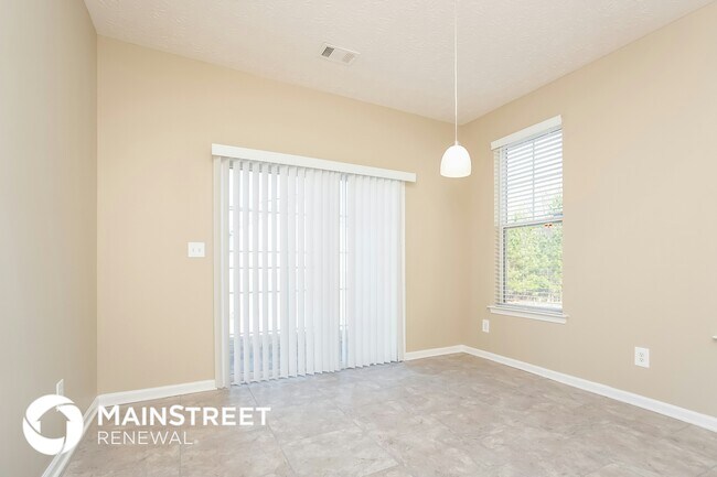 Building Photo - 4910 Heritage Cir