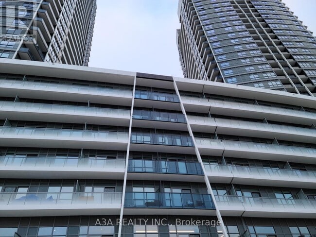 Building Photo - 50 Upper Mall Wy