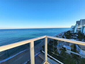 Building Photo - 3505 S Ocean Dr