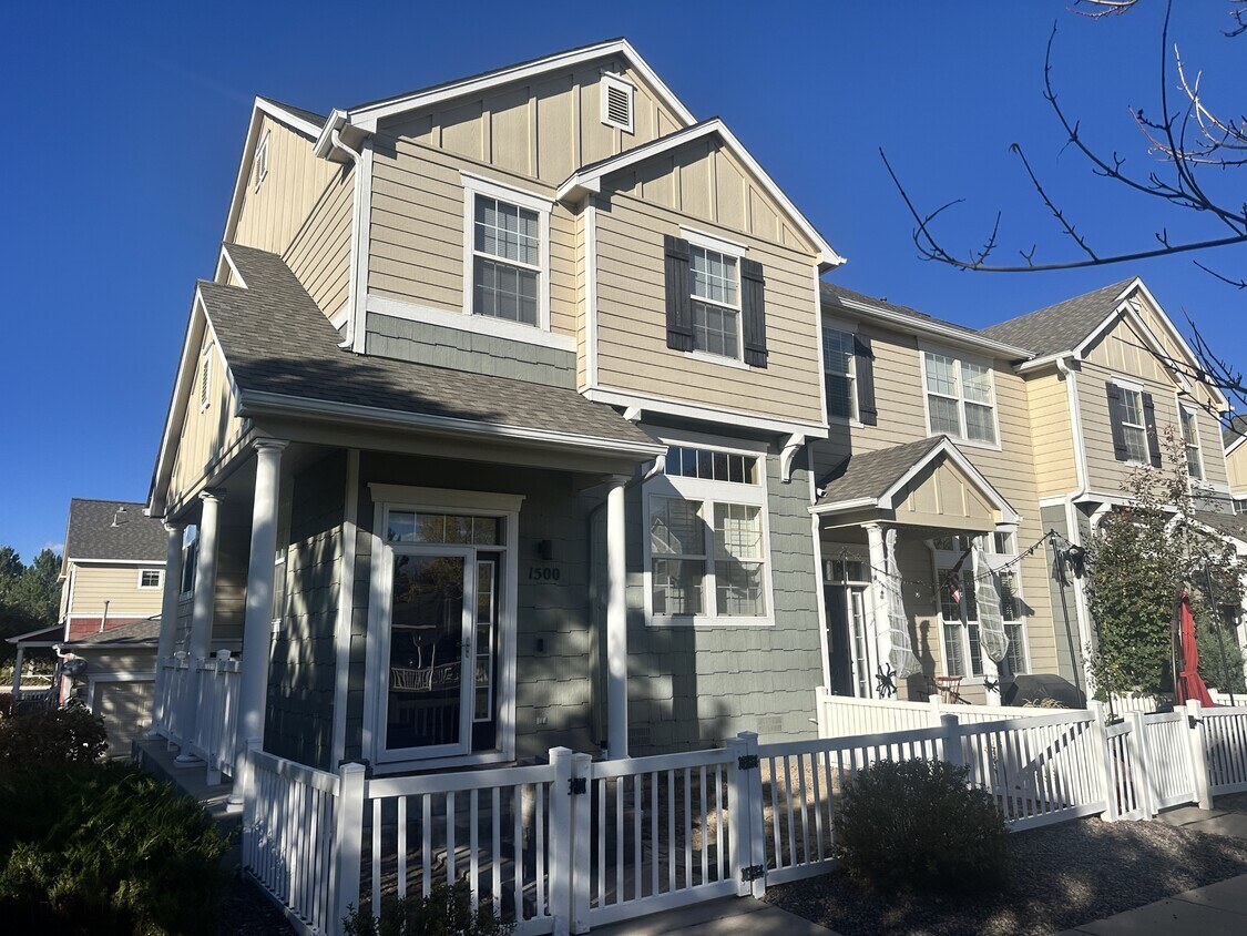 Foto principal - 1500 Gold Hill St