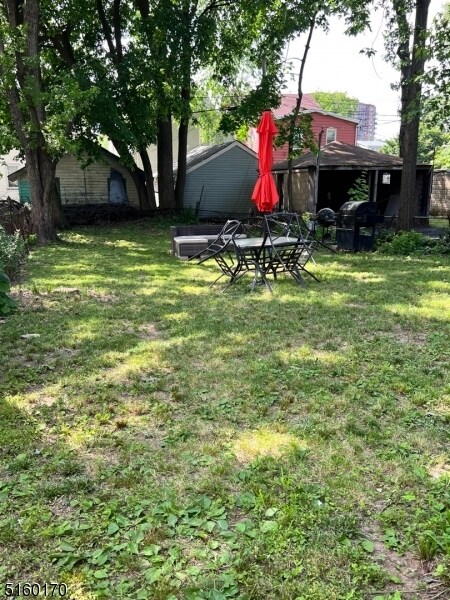 Foto del edificio - 335 N Grove St