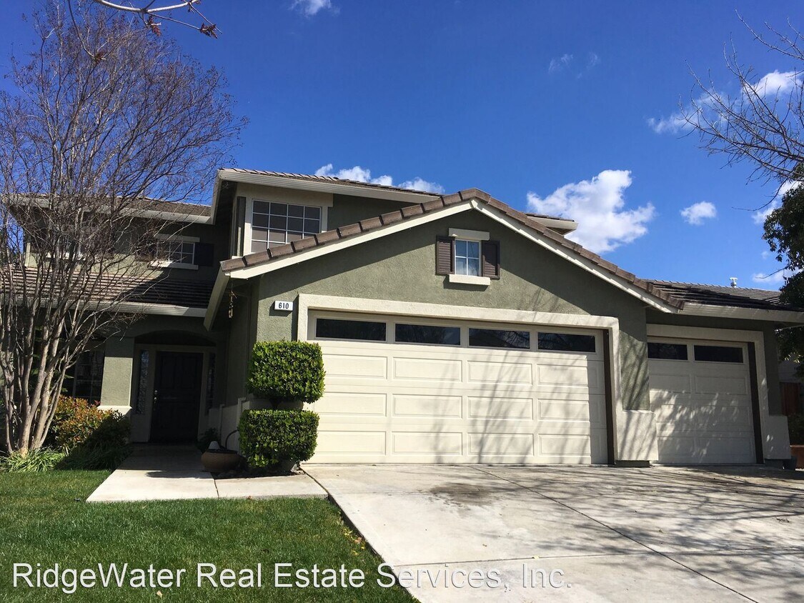 Foto principal - 4 br, 3 bath House - 610 Sundale Lane
