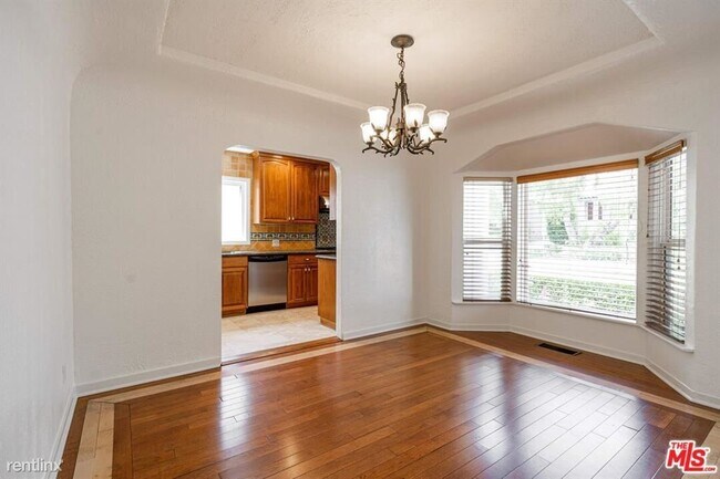 Building Photo - 2 br, 2 bath House - 8616 Rugby Dr