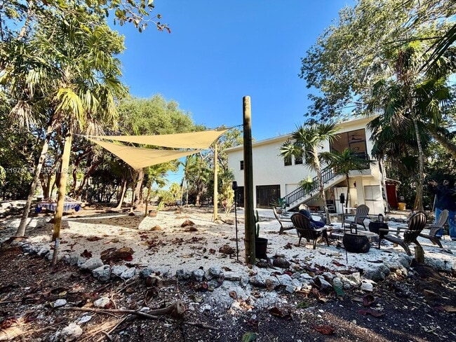 Building Photo - 1615 Harbor Dr