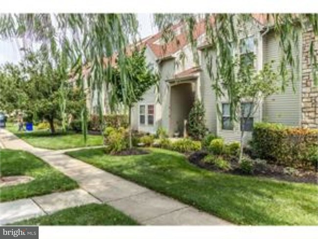 Building Photo - 296 Tavistock