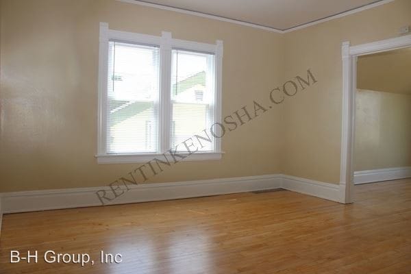 Building Photo - 5719 16th Ave