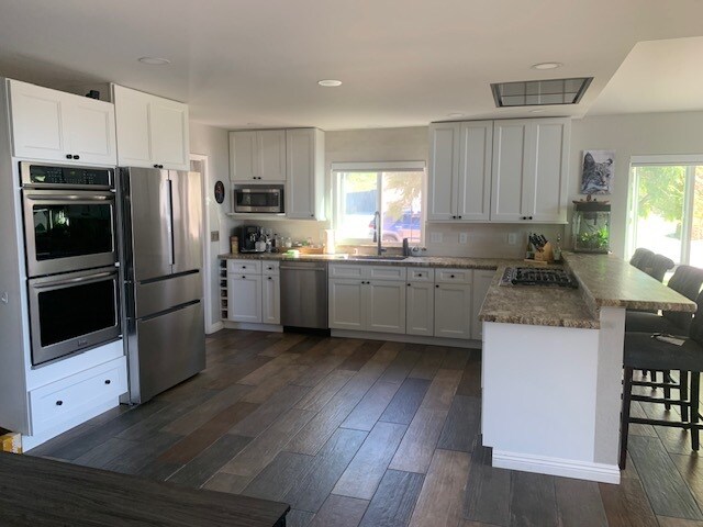 Foto del edificio - 4641 Cameo Dr