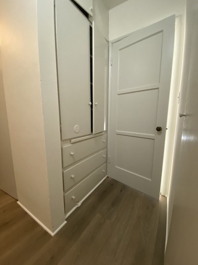 Foto del edificio - 1319 N Orange Dr