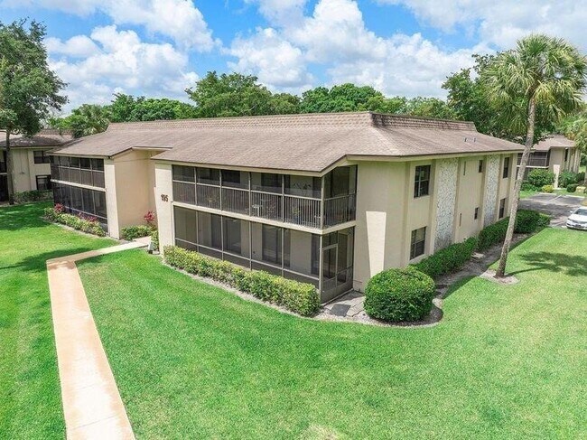Foto del edificio - 123 Deer Creek Blvd