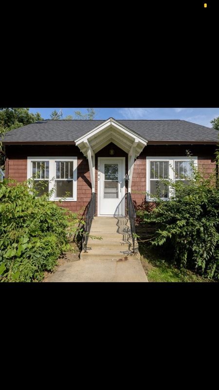 Building Photo - 1242 Wayside Rd