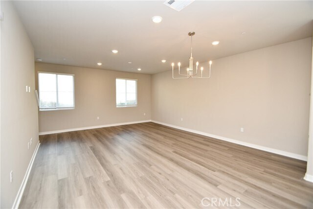 Foto del edificio - 1487 Skyline Ln