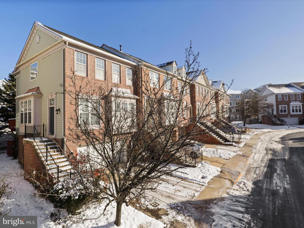 Primary Photo - 4603 Fair Valley Dr