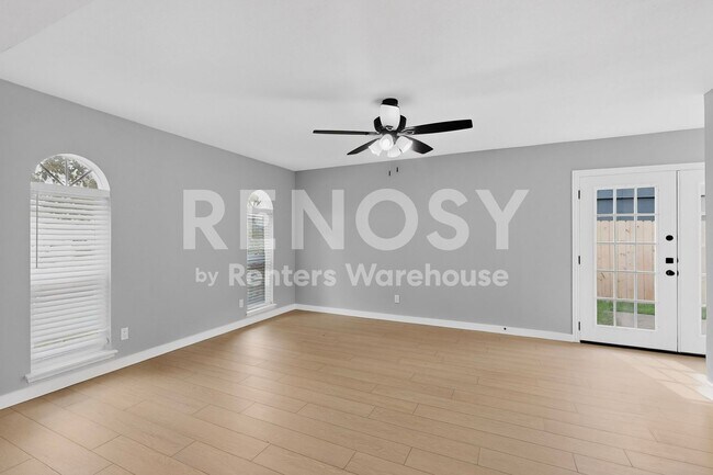 Building Photo - Carrollton GEM Ready For Move-in  ****Rent Concession - 2nd Month Free****