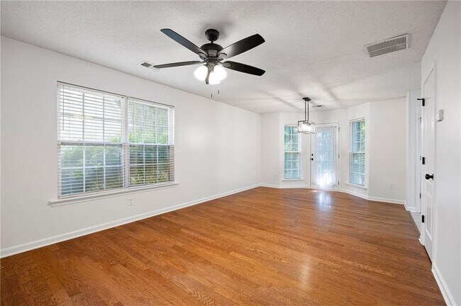 Building Photo - 176 Darby's Crossing Ct