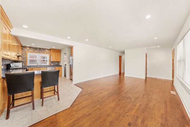 Foto del edificio - 1621 S Crescent Ave