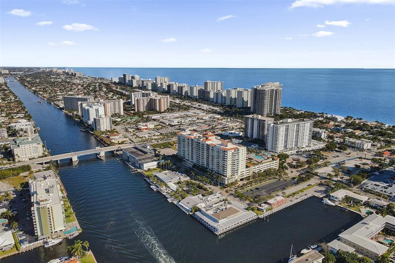 Primary Photo - 3015 N Ocean Blvd