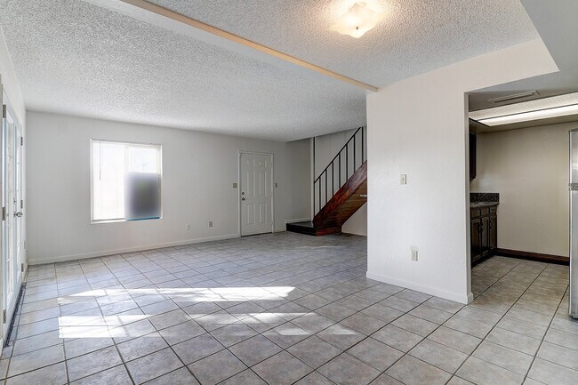 Building Photo - 17032 N 16th Dr
