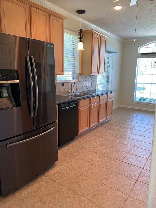 Foto del edificio - 1408 S Friendswood Dr
