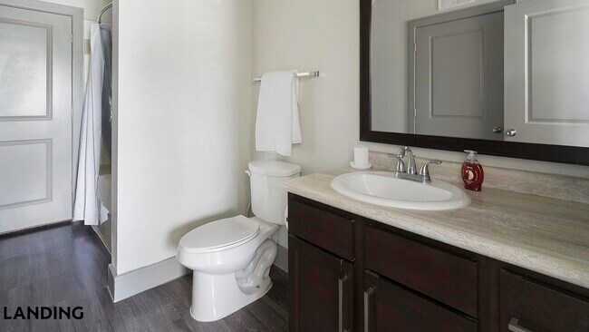 Foto del edificio - 2539 Spring Cypress Rd