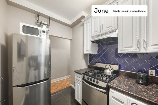 Building Photo - Room in Shared 3 bed/1 bath home in Upper West Side