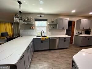 Building Photo - 4754 Winthrop Dr