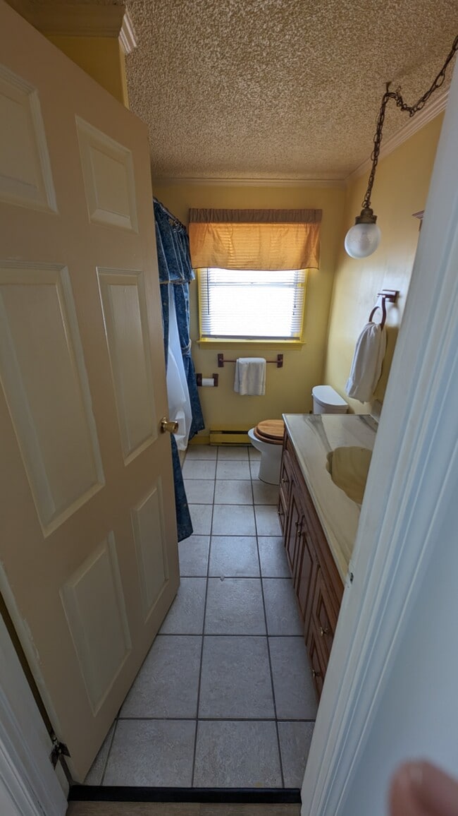 Building Photo - 46 Baytree Dr