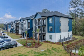 Building Photo - Odyssey at Mallette Gardens