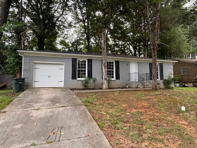 Building Photo - 3110 Delia Ln NW
