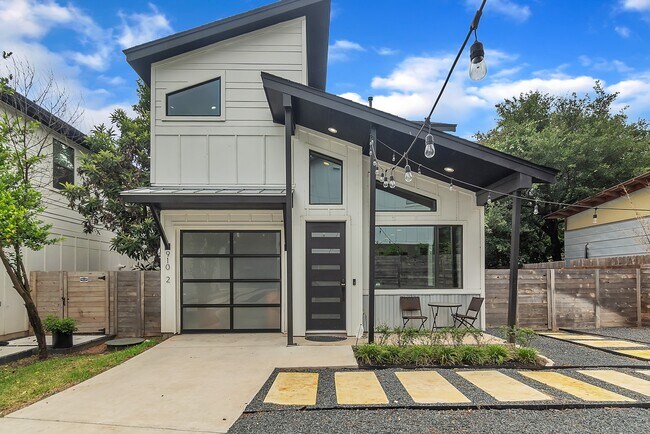 Foto del edificio - 910 Brass St