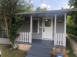 Building Photo - 905 Taulbee Ln