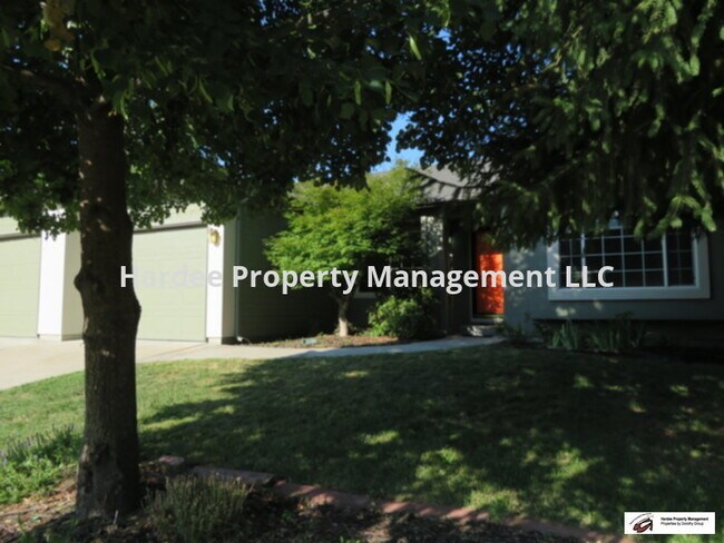 Building Photo - 6401 S Liveoak Pl