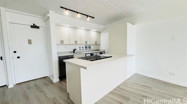 Building Photo - 2333 Kapiolani Blvd