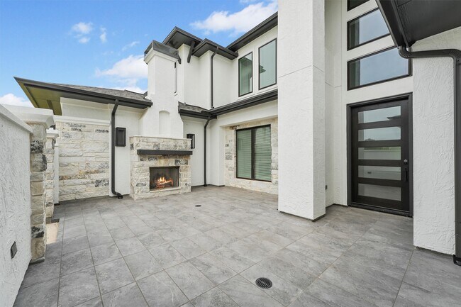 Foto del edificio - 1539 Spring Pl Dr