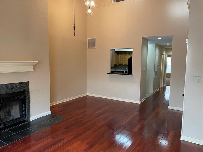 Foto del edificio - 4900 Floyd St
