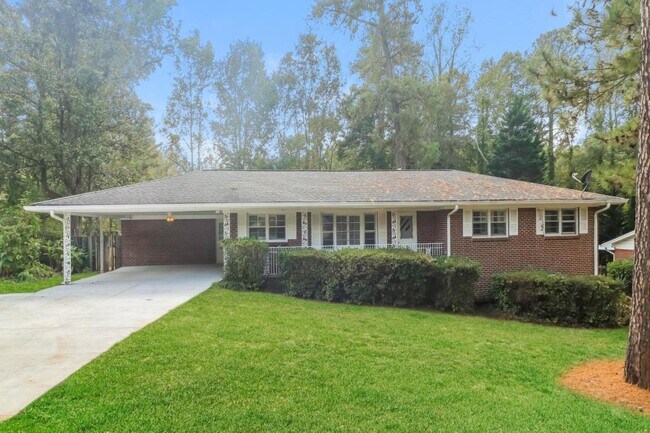 Building Photo - 1255 Angelia Dr SW