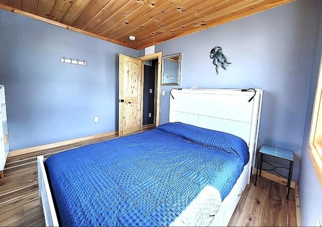 Building Photo - 16 Riverview Terrace