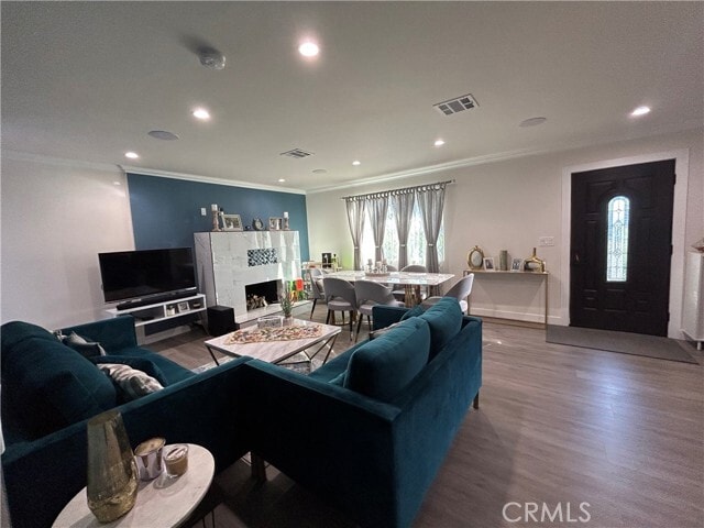 Primary Photo - 1009 8th St